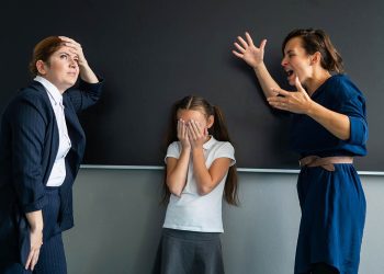 В российских школах будут бороться с буллингом по инструкции