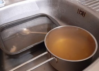 Жители рязанского Новомичуринска снова пожаловались на грязную воду, которая течет из кранов Жители рязанского Новомичуринска снова пожаловались на грязную воду, которая течет из кранов