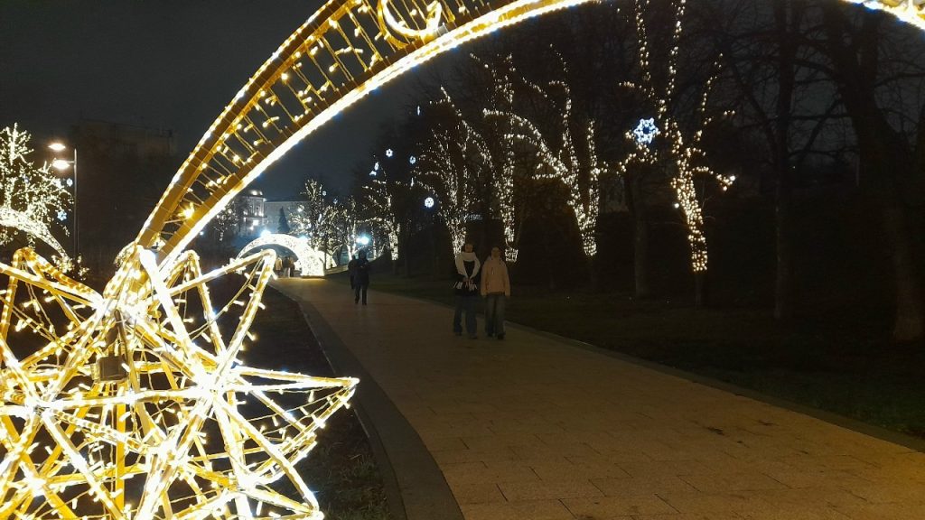 Рязанский Лыбедский бульвар украсили к Новому году