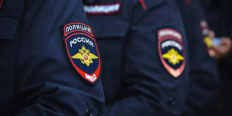 Рязанец угрожал супруге канцелярским ножом из-за ревности