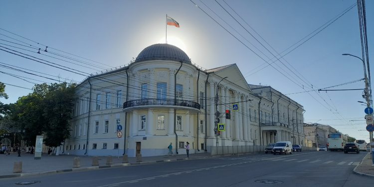 Избирательная комиссия Рязанской области вынесла предупреждение Александру Шерину