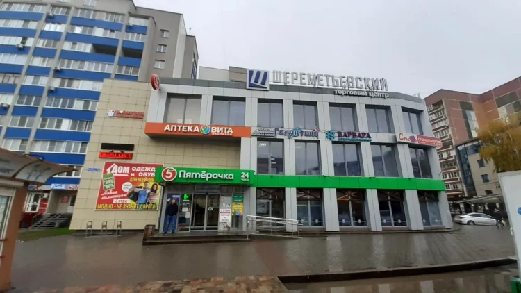 В рязанской Дашково-Песочне неизвестный мужчина следит за женщинами с детскими колясками