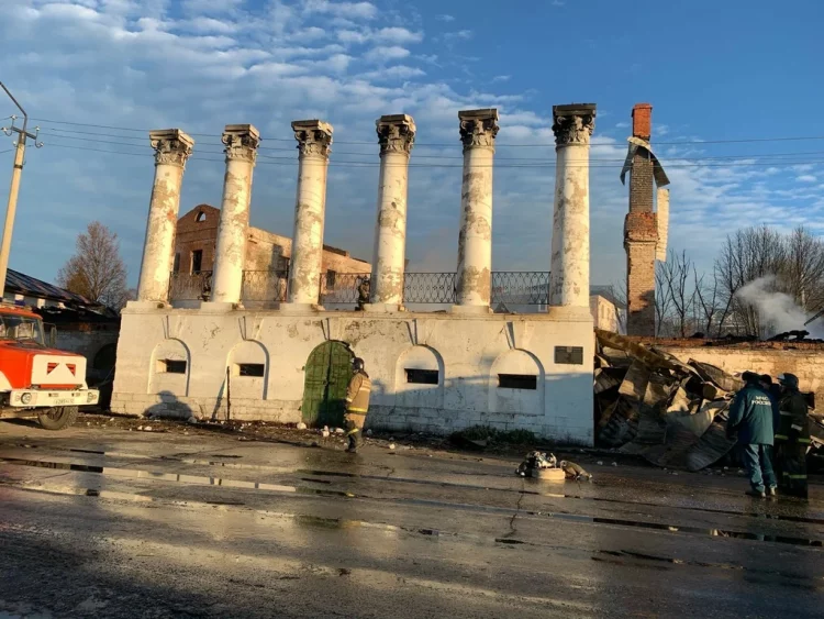 В рязанском Касимове продадут сгоревший дом Барковых