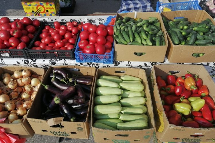 На рязанских ярмарках выходного дня горожане купили 6 тонн мяса и 4 тонны молока