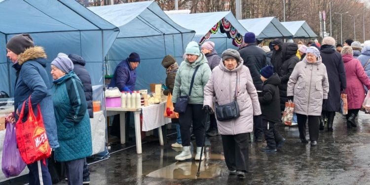 На рязанских ярмарках выходного дня горожане купили 6,7 тонны мяса и 4,6 тонны молока