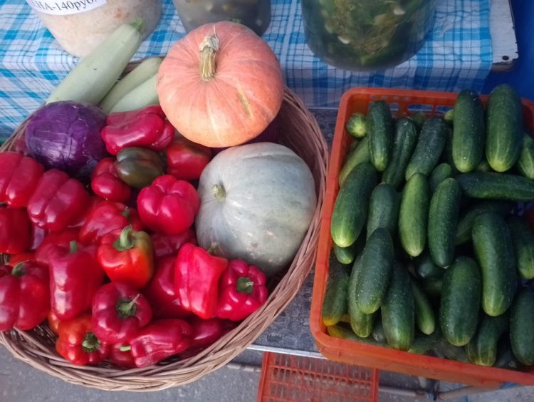 На рязанских ярмарках выходного дня горожане купили 6,6 тонны мяса и 4,4 тонны молока