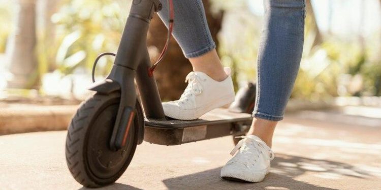 Стоянку самокатов и велосипедов на тротуарах в Рязани запретят