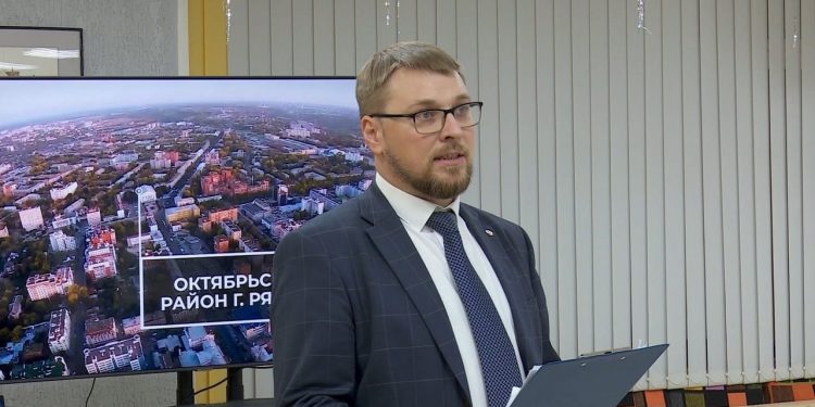 Руководитель Октябрьской префектуры Рязани Кирилл Горелов выступил с публичным отчетом Руководитель Октябрьской префектуры Рязани Кирилл Горелов выступил с публичным отчетом