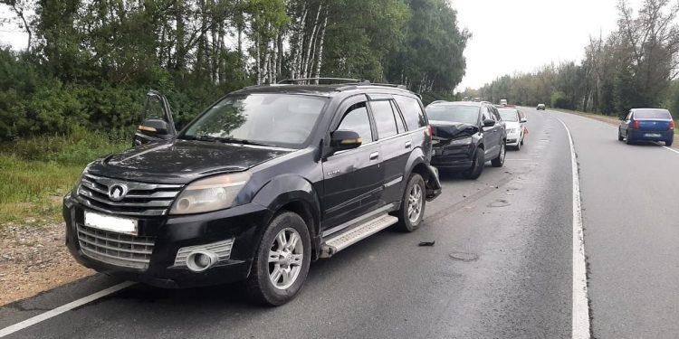 В Путятинском районе столкнулись автомобили Skoda и Great Wall Hover
