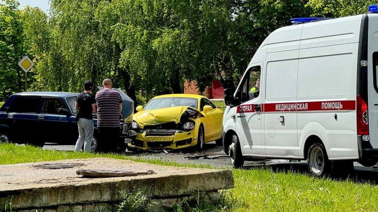 В ДТП в рязанском Новомичуринске пострадали водитель и двое детей